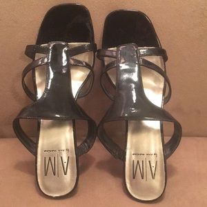 Dressy patent leather black sandals